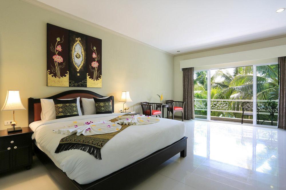 Naka Resort Bãi biển Kamala Ngoại thất bức ảnh