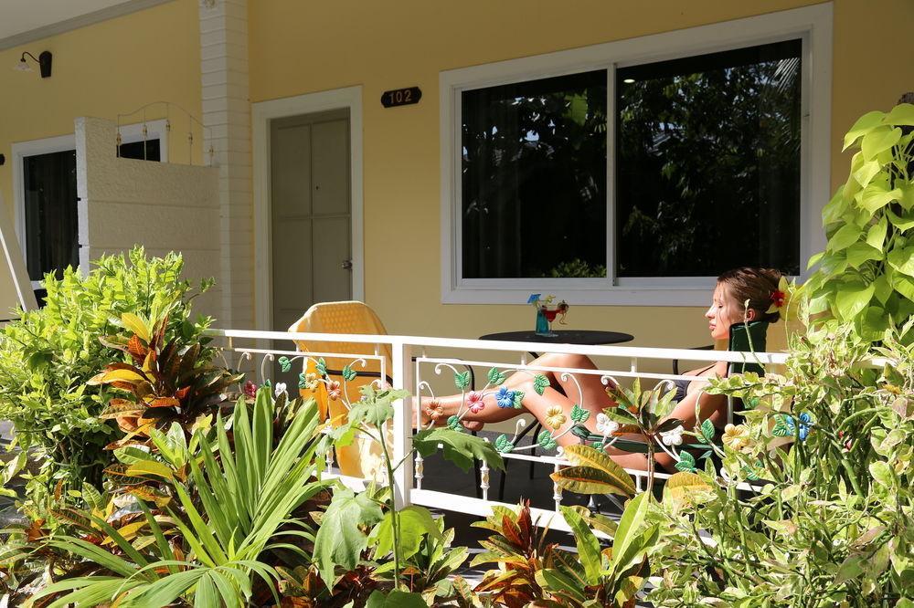 Naka Resort Bãi biển Kamala Ngoại thất bức ảnh