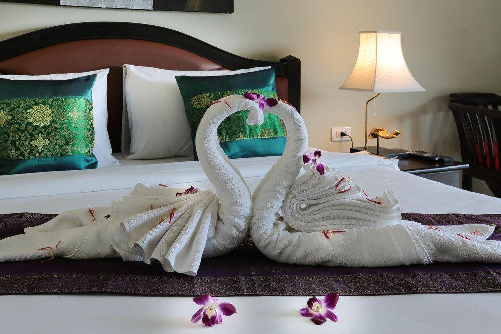Naka Resort Bãi biển Kamala Ngoại thất bức ảnh
