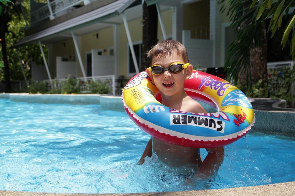 Naka Resort Bãi biển Kamala Ngoại thất bức ảnh