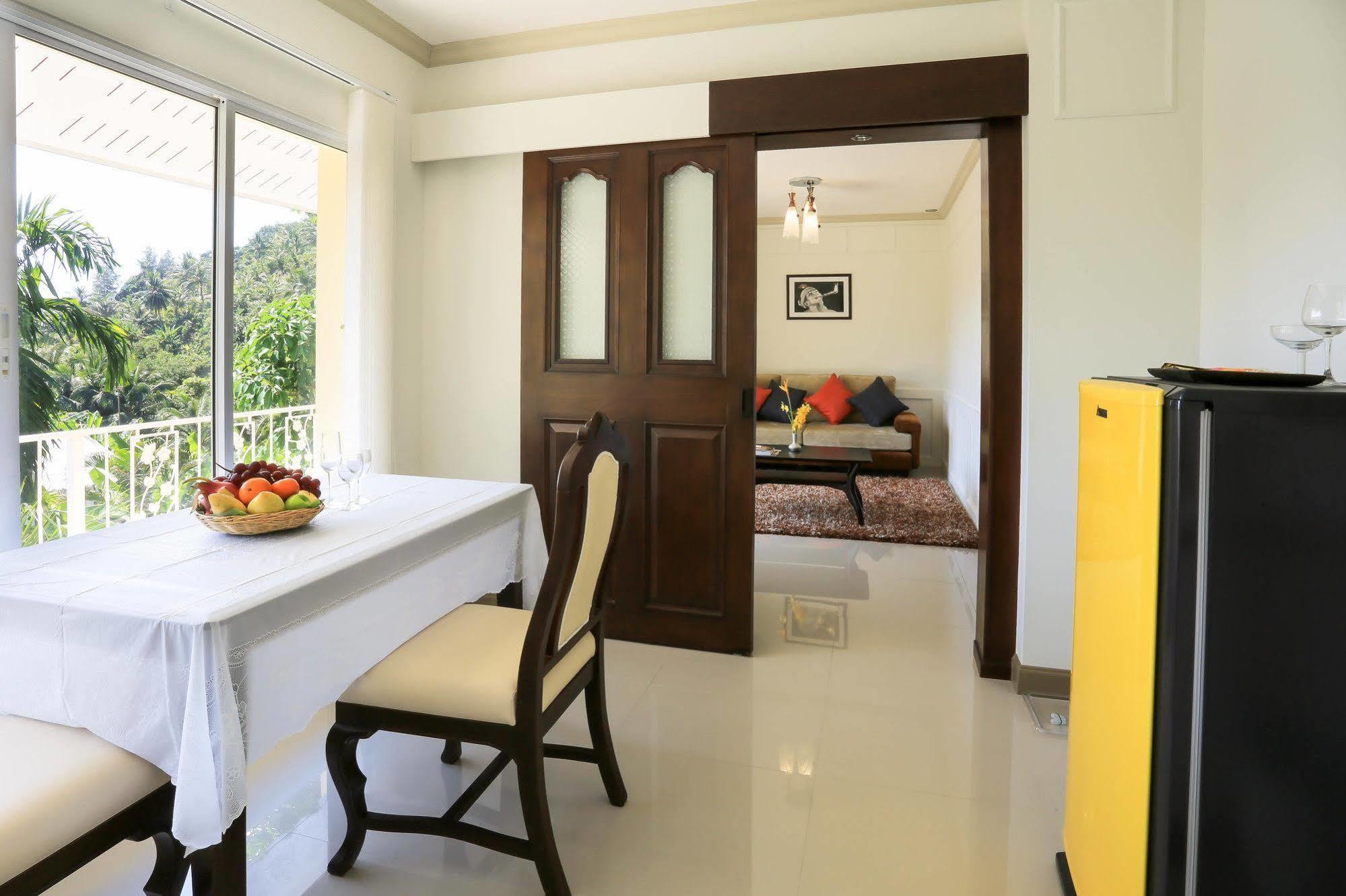 Naka Resort Bãi biển Kamala Ngoại thất bức ảnh