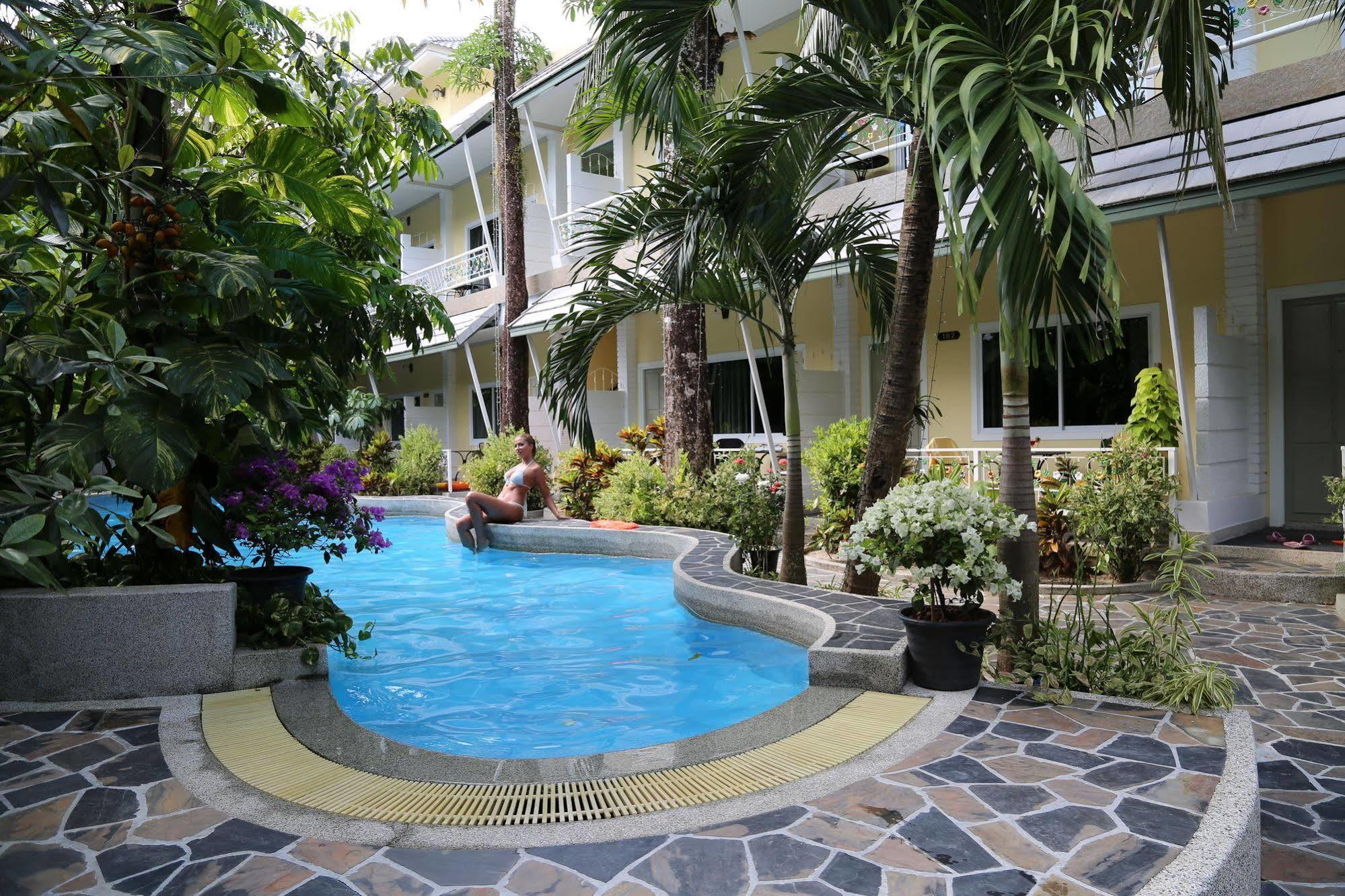 Naka Resort Bãi biển Kamala Ngoại thất bức ảnh